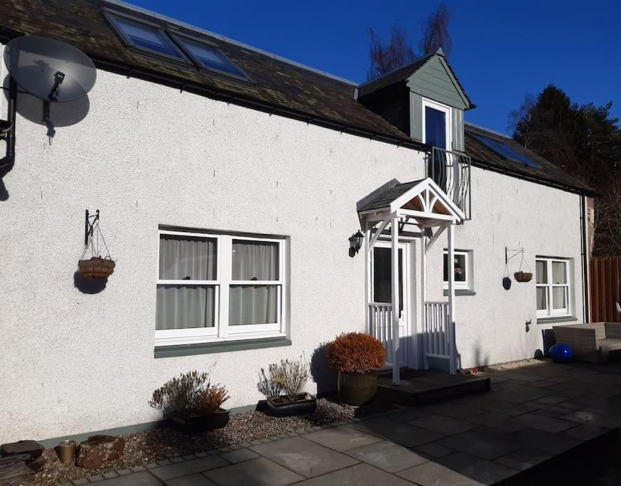 Pinewood Cotage - Country Walks And Relaxation Villa Blairgowrie and Rattray Eksteriør billede